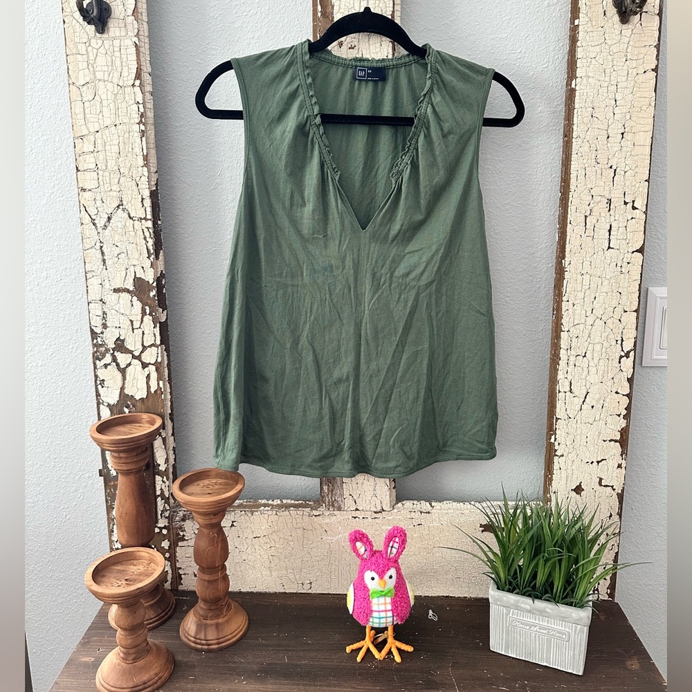 GAP Green V-Neck Ruched Tank Top
